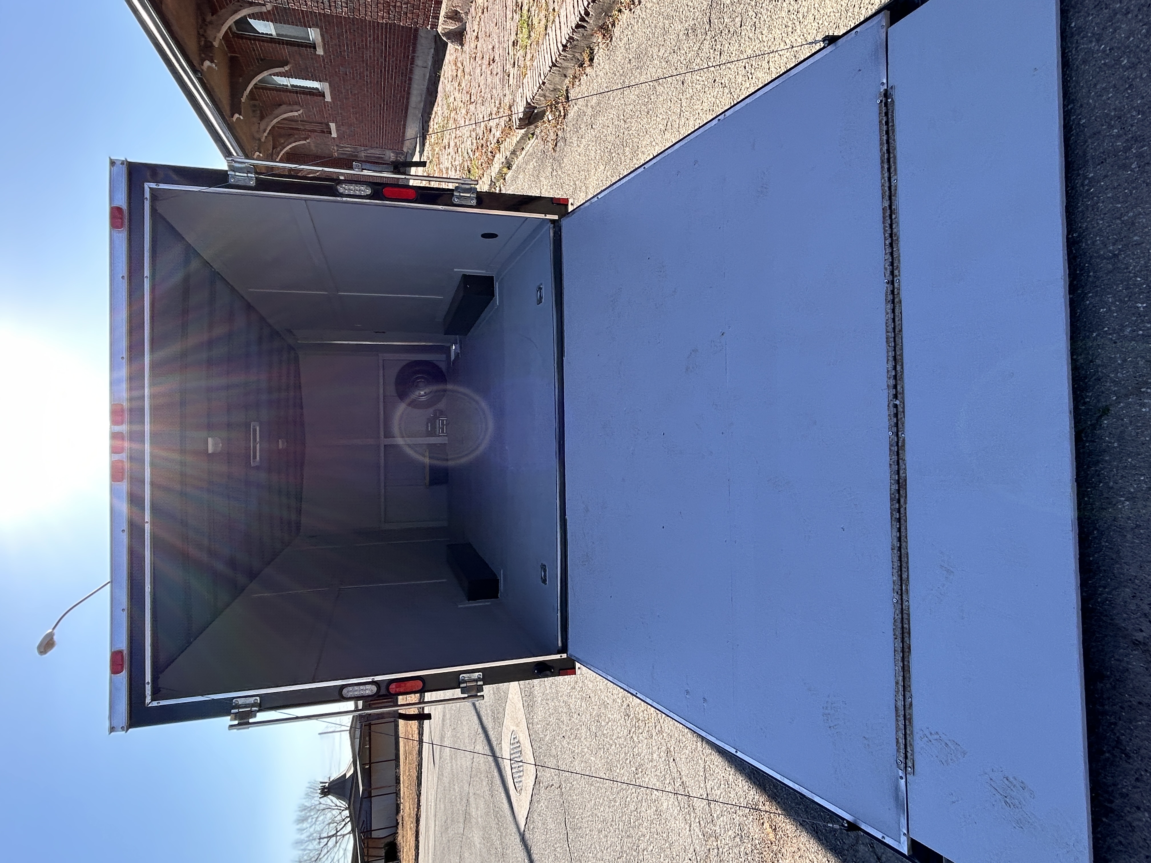 8.5x20 Enclosed Trailer thumbnail 4